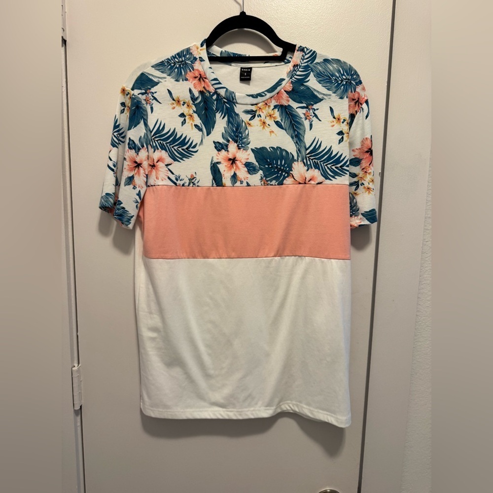SHEIN Men’s Small Tropical Floral Color Block T-Shirt | Short Sleeve Casual NWOT